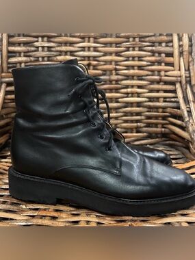 Dear Frances Park Leather Boots  Black
EU 38.5 /US 8.5 Great condition!